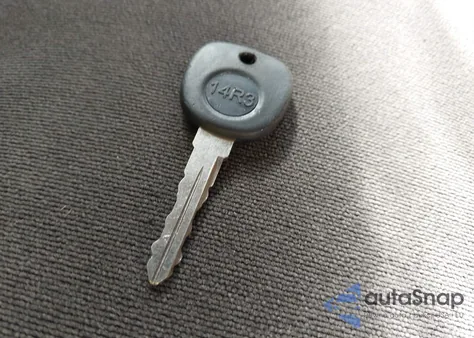 2005 Chevrolet Silverado 1500 Ls from USA, damaged, VIN 1GCEC19VX5Z168524